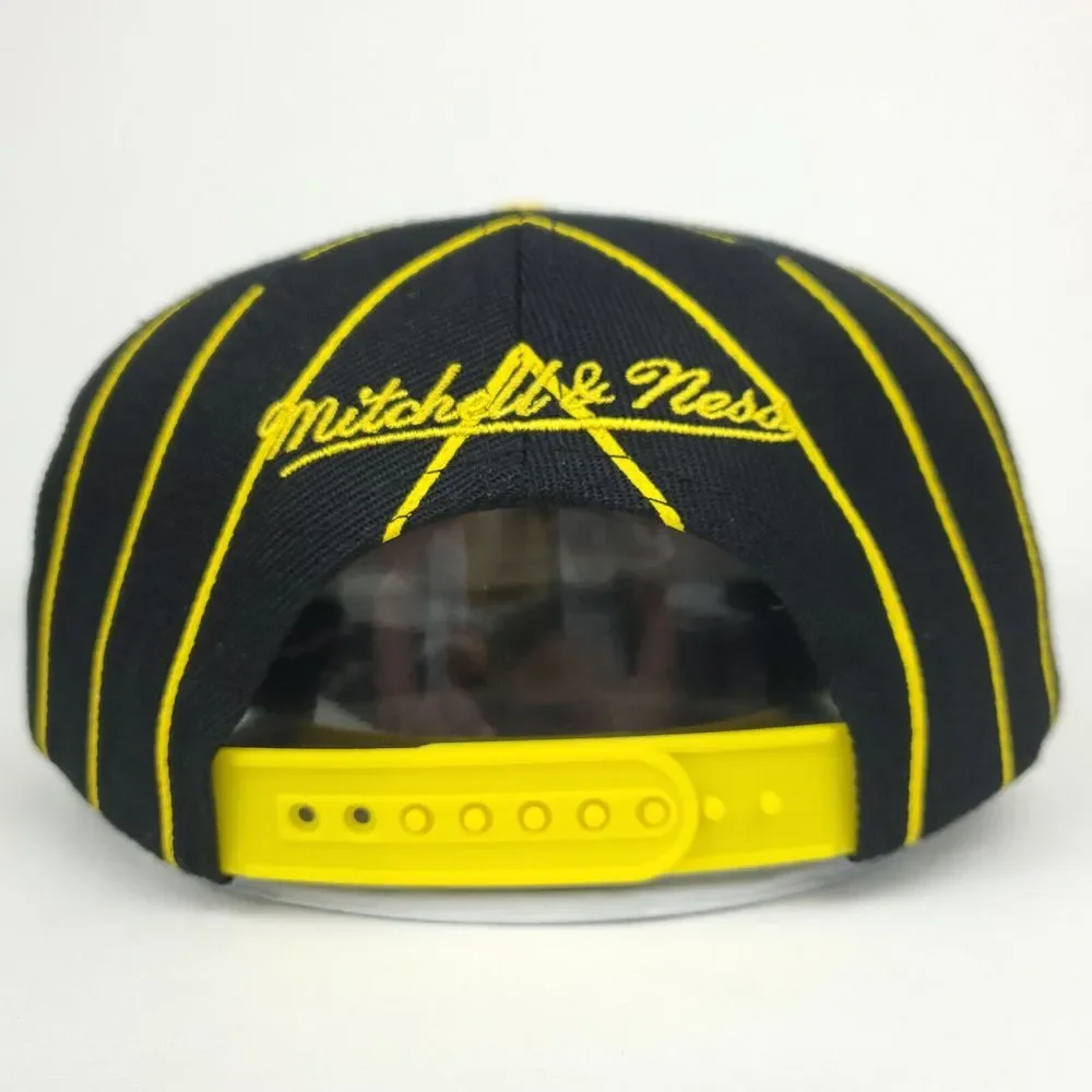 Boston Bruins Mitchell & Ness NHL Snapback Hat Cap 3D Logo Black Yellow‎ NWT